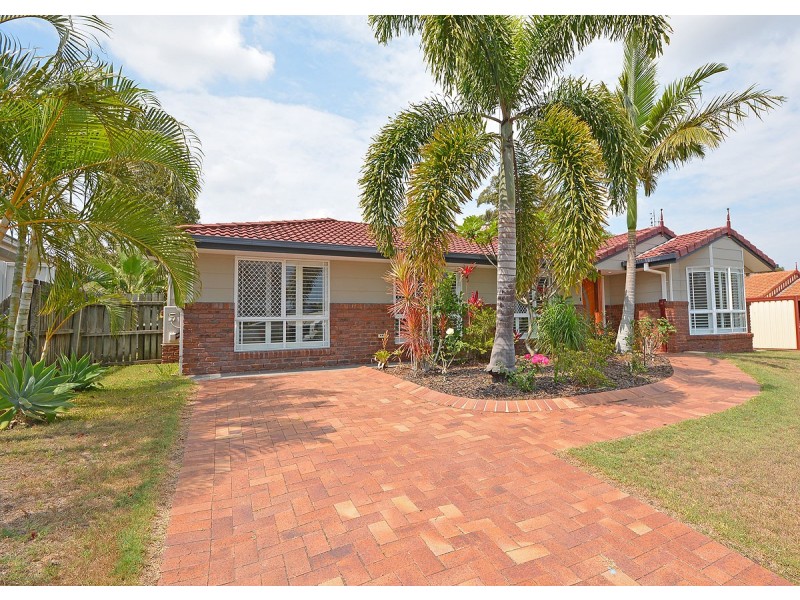 7 Whimbrel Grove, Eli Waters QLD 4655
