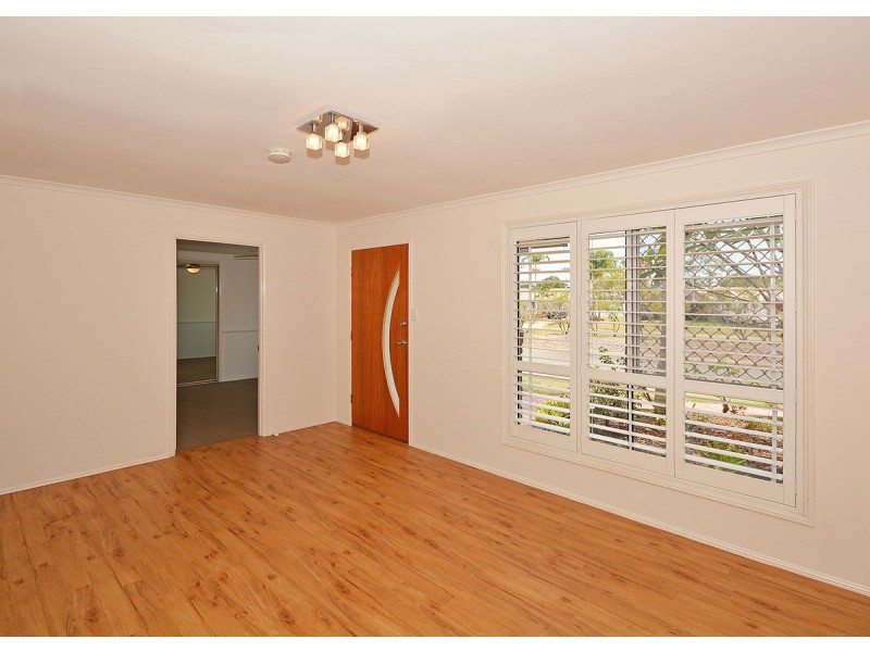 7 Whimbrel Grove, Eli Waters QLD 4655