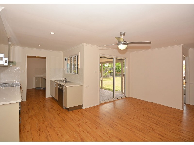 7 Whimbrel Grove, Eli Waters QLD 4655