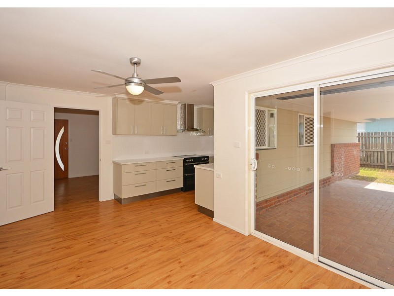 7 Whimbrel Grove, Eli Waters QLD 4655