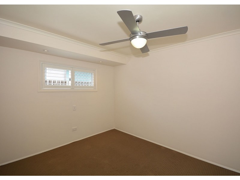 7 Whimbrel Grove, Eli Waters QLD 4655