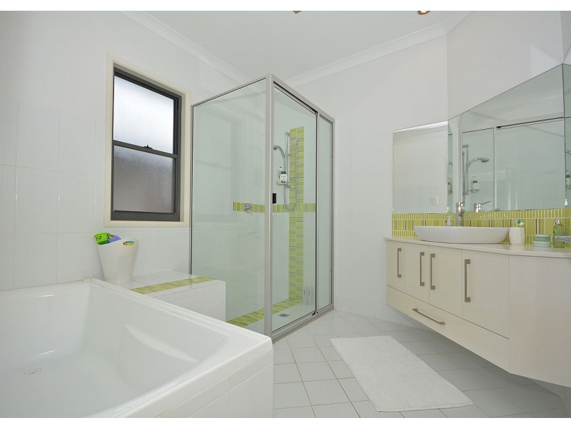 1/40 Victor Drive, Kawungan QLD 4655