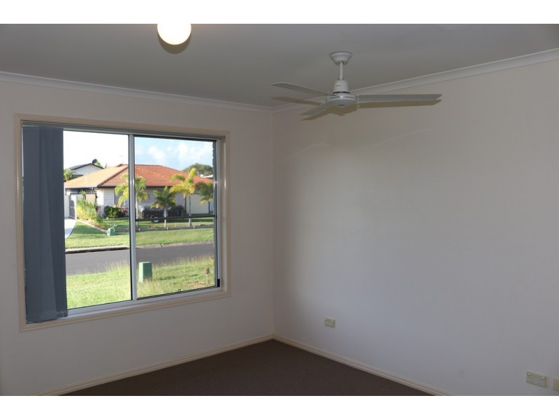 6 Sonder Street, Urangan QLD 4655