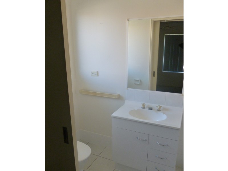 6 Sonder Street, Urangan QLD 4655