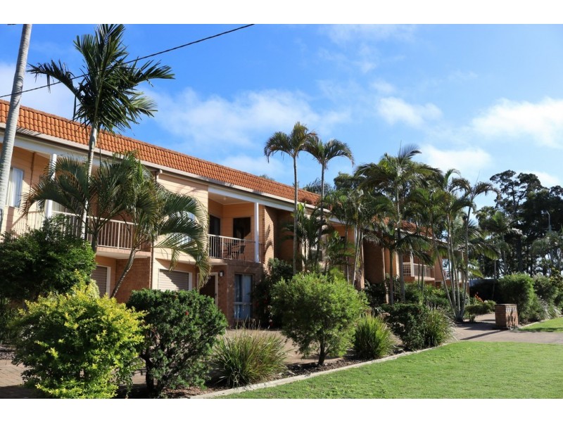 4/448 Esplanade, Torquay QLD 4655