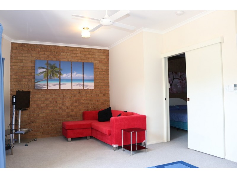 4/448 Esplanade, Torquay QLD 4655