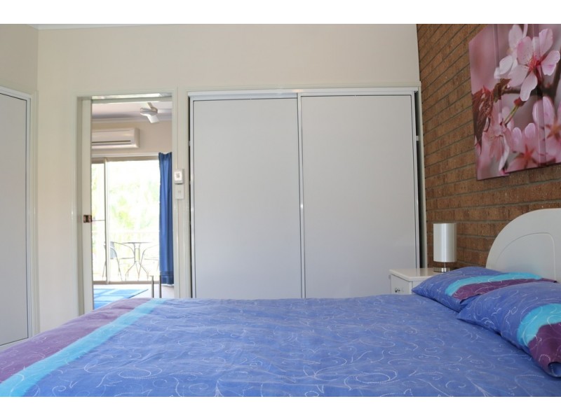 4/448 Esplanade, Torquay QLD 4655