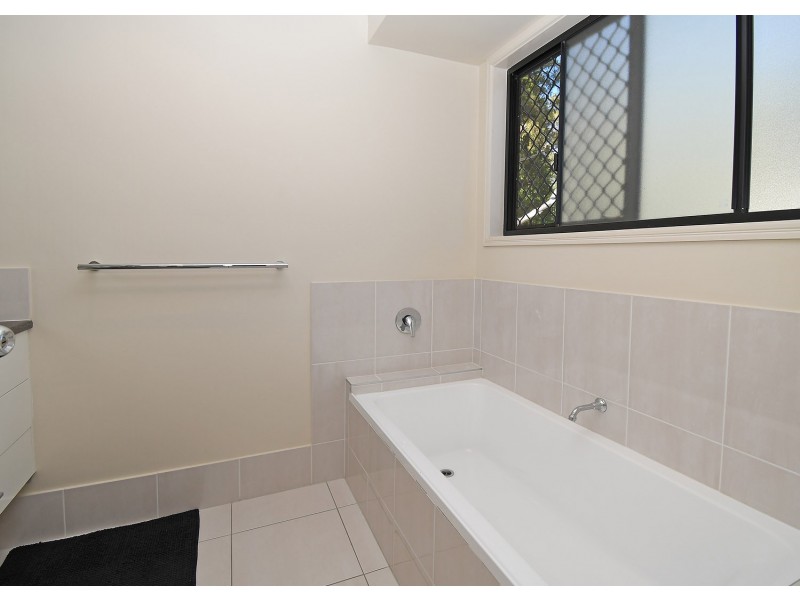 16 Ferris Avenue, River Heads QLD 4655