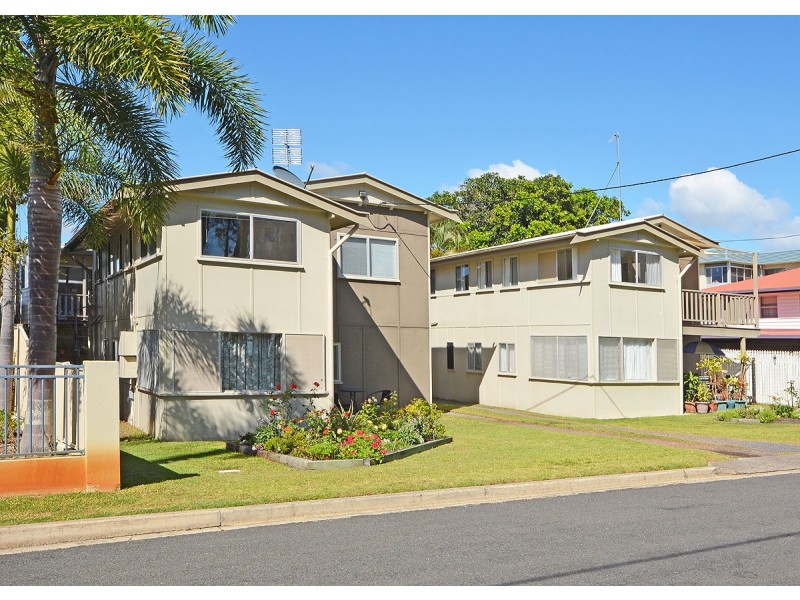 583 Charlton Esplanade, Urangan QLD 4655