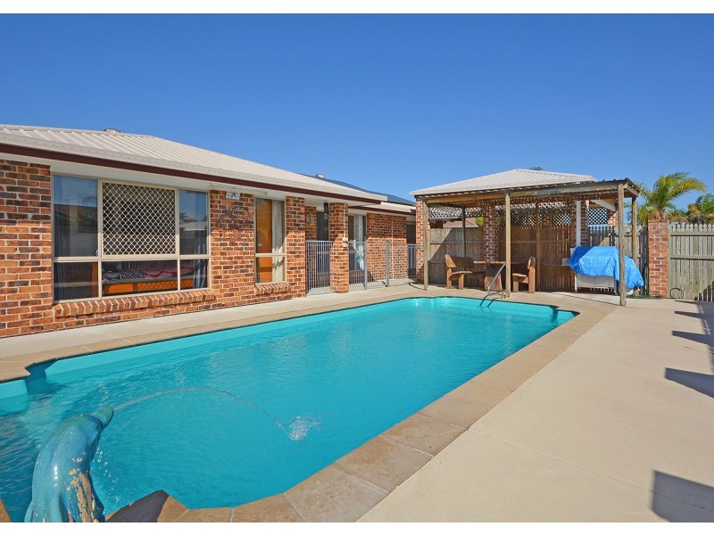 6 Golden Court, Kawungan QLD 4655