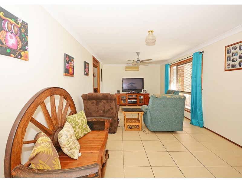 6 Golden Court, Kawungan QLD 4655