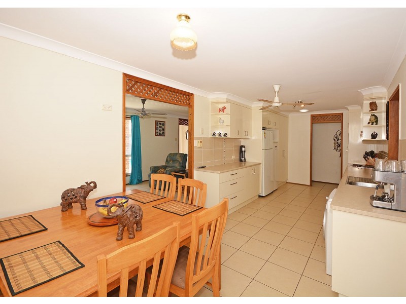 6 Golden Court, Kawungan QLD 4655