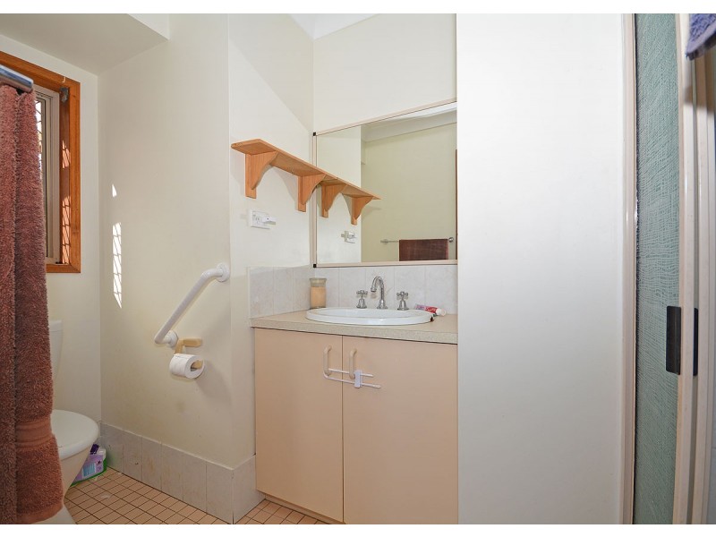6 Golden Court, Kawungan QLD 4655