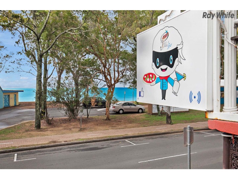 446 Charlton Esplanade, Torquay QLD 4655
