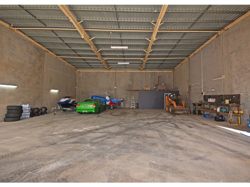 2 and 3/90 Lower Mountain Road, Dundowran QLD 4655