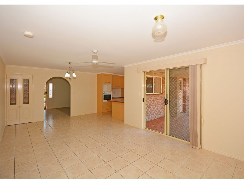 15 Spoonbill Way, Eli Waters QLD 4655