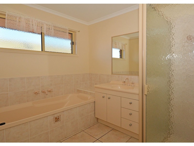 15 Spoonbill Way, Eli Waters QLD 4655