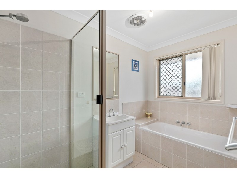 32 Lucas Drive, Burrum Heads QLD 4659