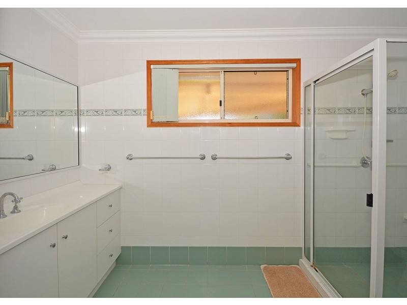 28 St Joseph Drive, Urraween QLD 4655