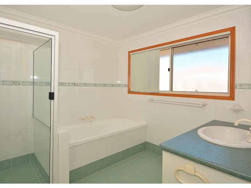 28 St Joseph Drive, Urraween QLD 4655