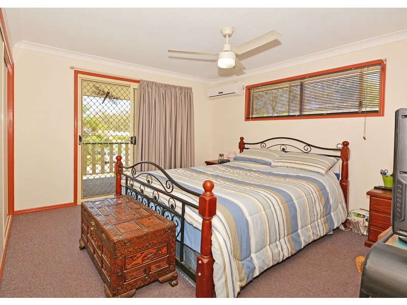 32 Earls Court, Point Vernon QLD 4655