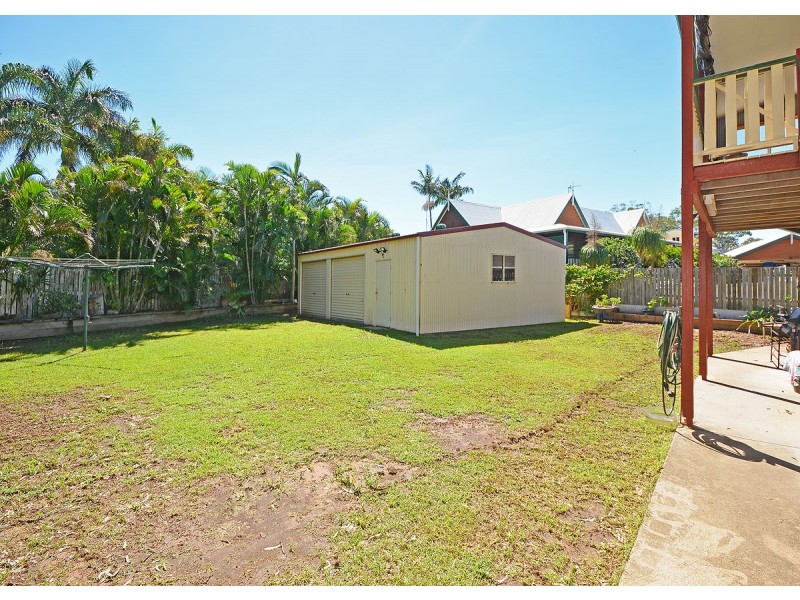32 Earls Court, Point Vernon QLD 4655