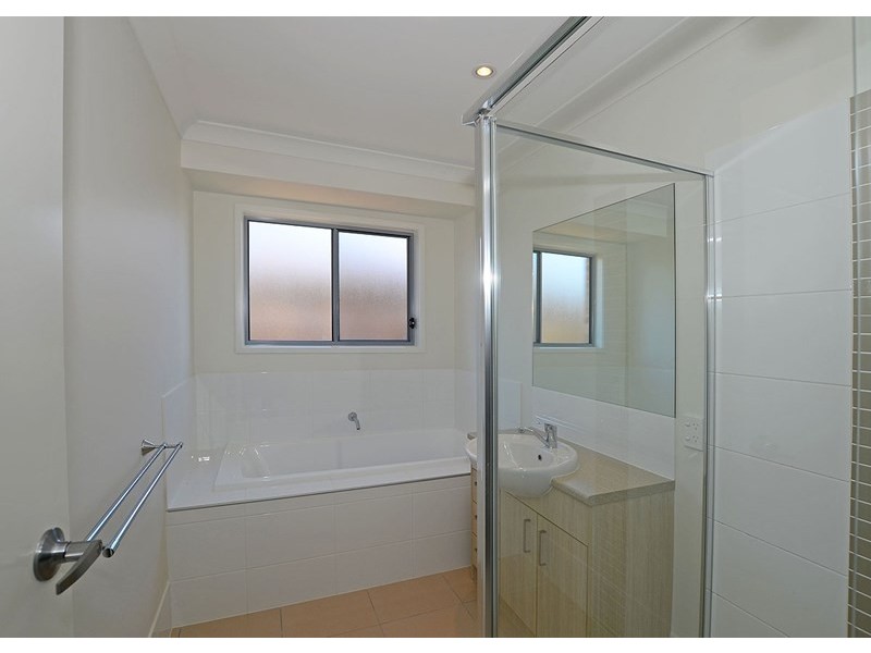 49 Blaxland Road, Urraween QLD 4655