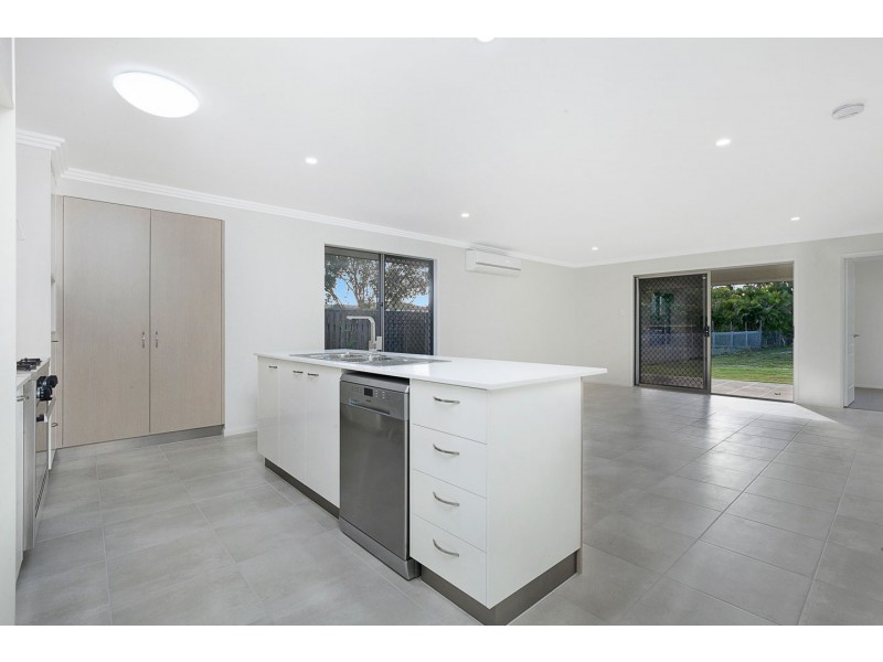 6 Poinciana Cresent, Kawungan QLD 4655