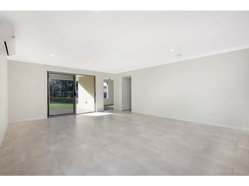 6 Poinciana Cresent, Kawungan QLD 4655