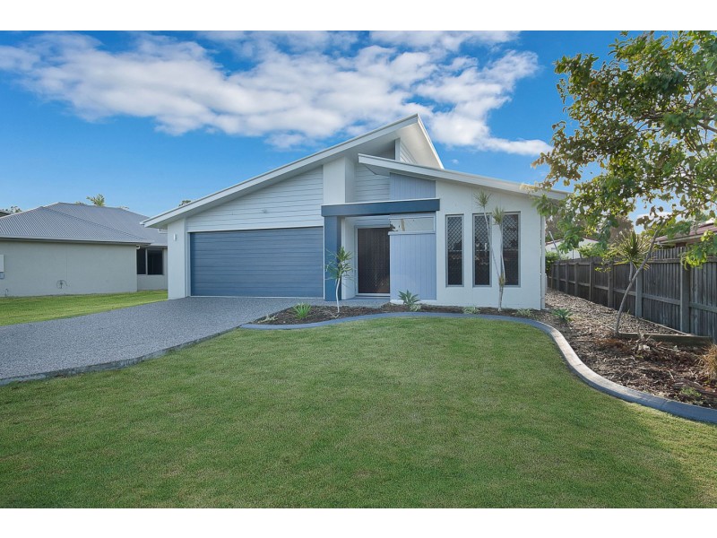 6A Poinciana Cresent, Kawungan QLD 4655