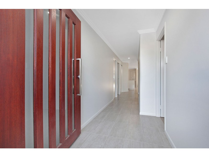 6A Poinciana Cresent, Kawungan QLD 4655