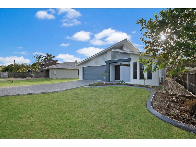 6A Poinciana Cresent, Kawungan QLD 4655