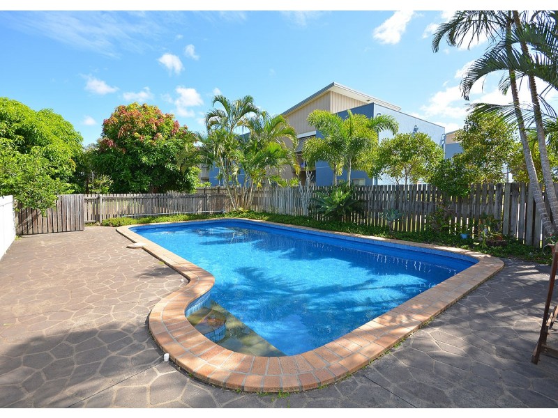 43 Stephenson Street, Pialba QLD 4655