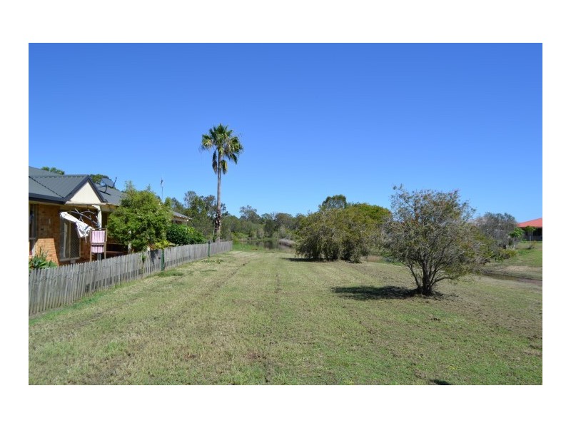 119 North Street, Point Vernon QLD 4655