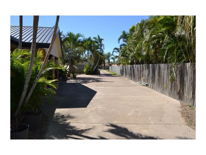 119 North Street, Point Vernon QLD 4655