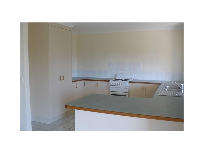 119 North Street, Point Vernon QLD 4655