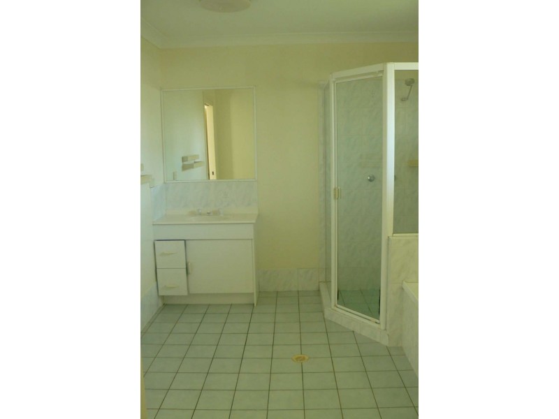 119 North Street, Point Vernon QLD 4655