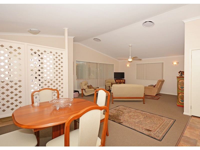 Unit 1/73-75 Newhaven Street, Pialba QLD 4655
