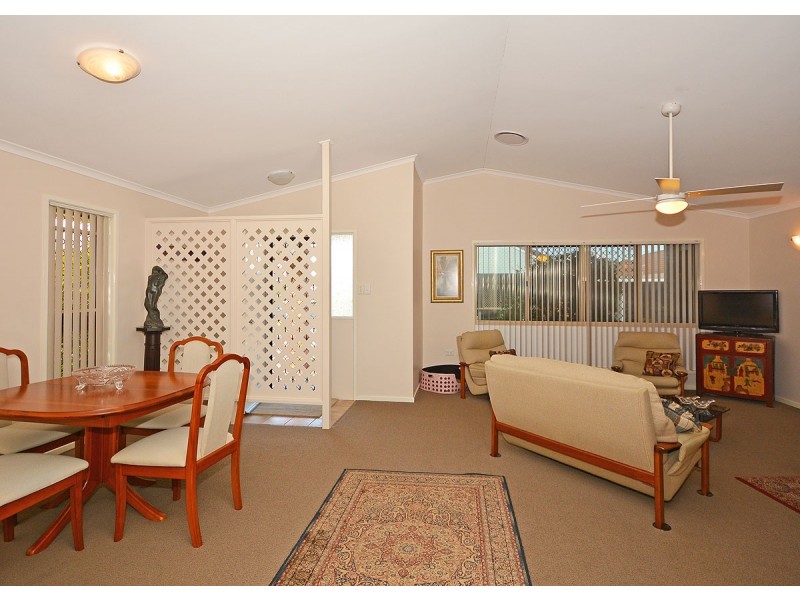 Unit 1/73-75 Newhaven Street, Pialba QLD 4655