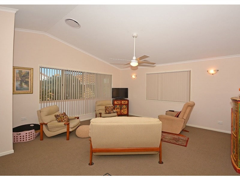 Unit 1/73-75 Newhaven Street, Pialba QLD 4655