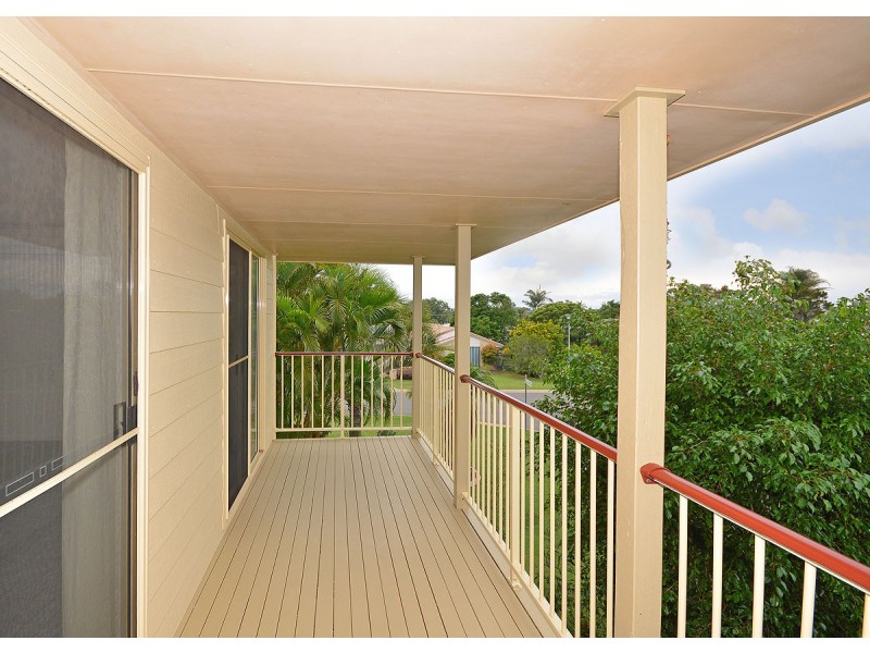 1 King Arthur, Urangan QLD 4655