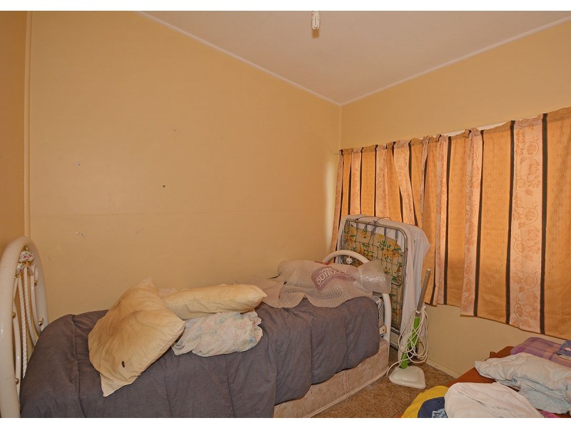 6 Florence Street, Urangan QLD 4655