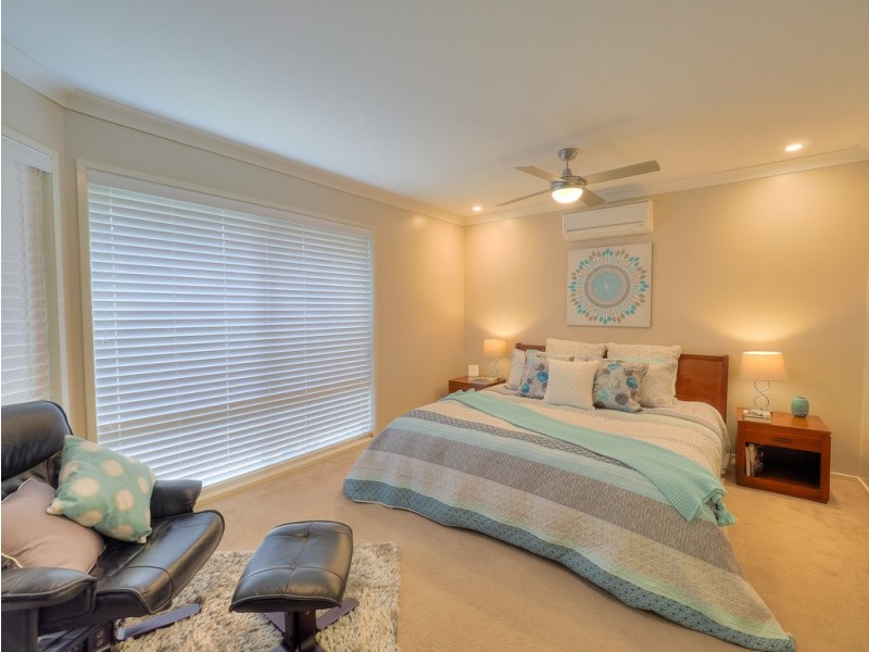 13 Fulmar Court, Burrum Heads QLD 4659