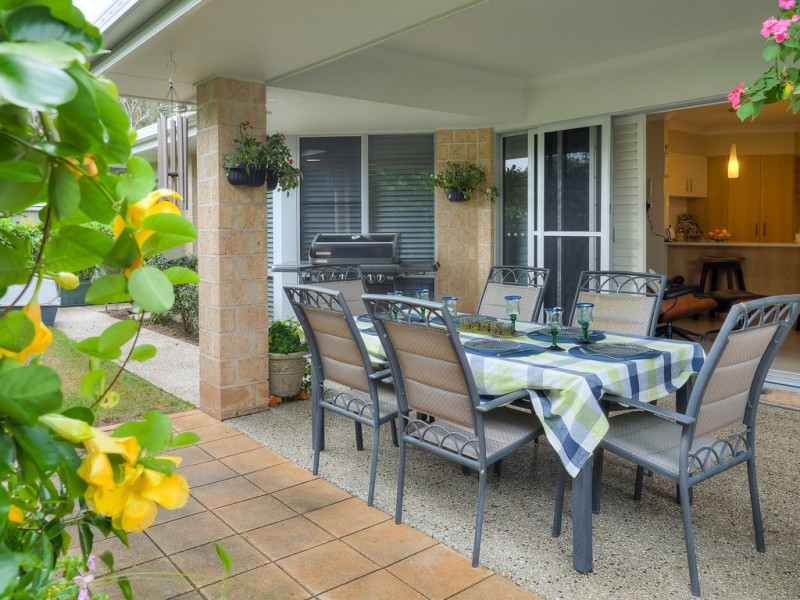 13 Fulmar Court, Burrum Heads QLD 4659