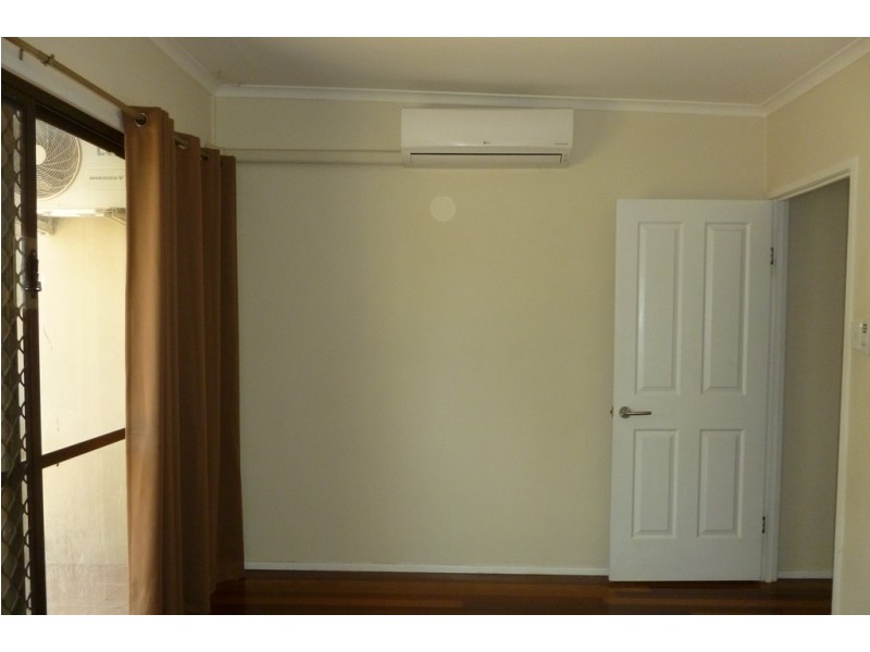 2/3 Down Street, Scarness QLD 4655