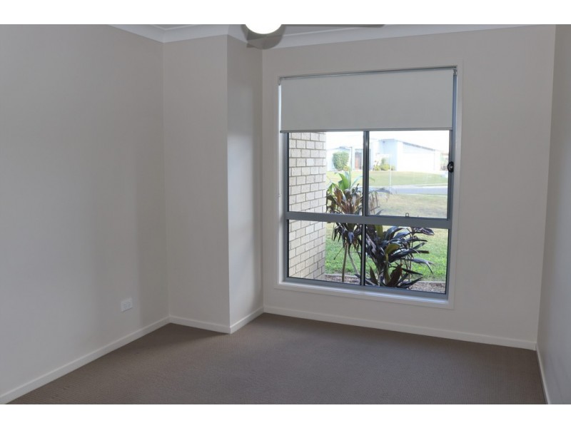 23 Bounty Circuit, Eli Waters QLD 4655