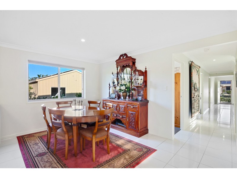 19 Sunny Way, Toogoom QLD 4655