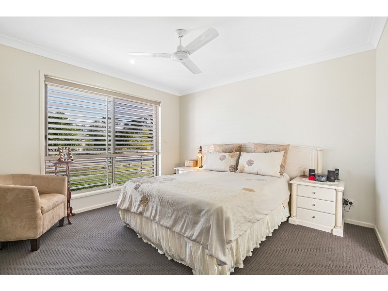 19 Sunny Way, Toogoom QLD 4655