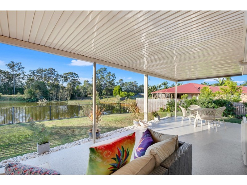 19 Sunny Way, Toogoom QLD 4655