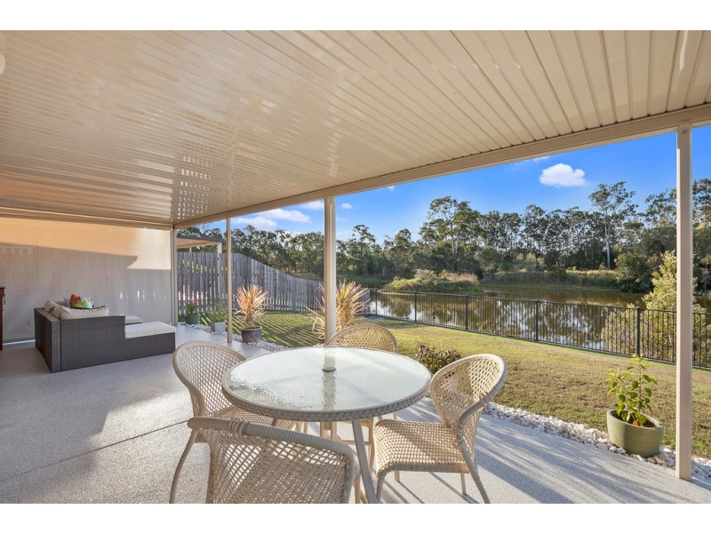 19 Sunny Way, Toogoom QLD 4655